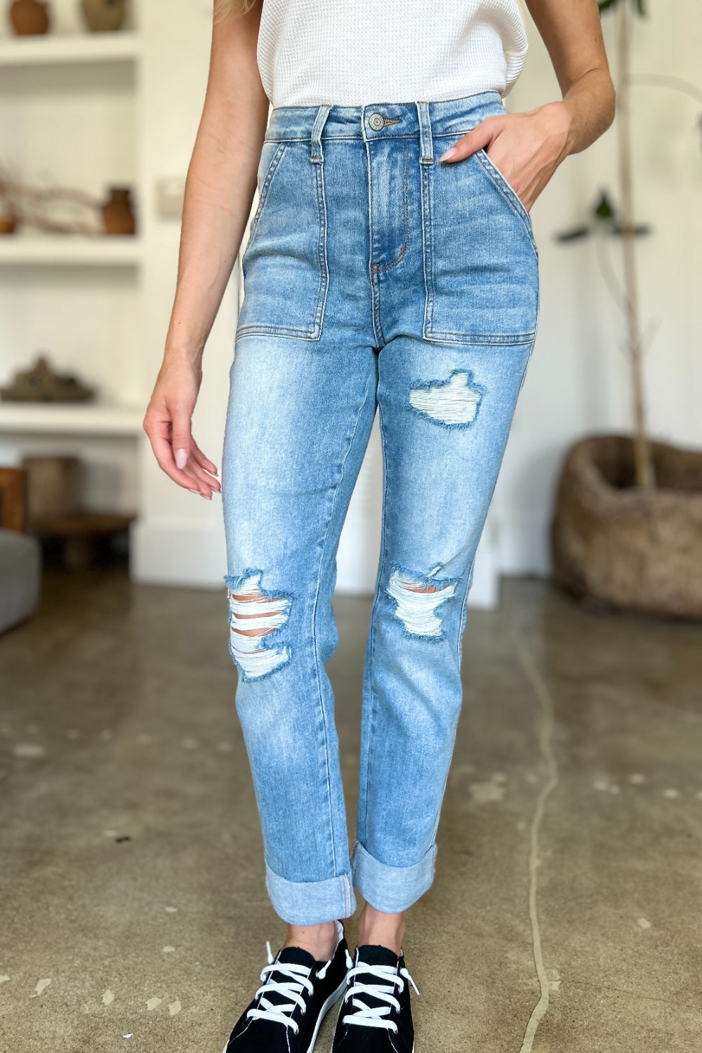 Judy Blue Full Size Distressed Straight Jeans with Patch Pockets (Copy)