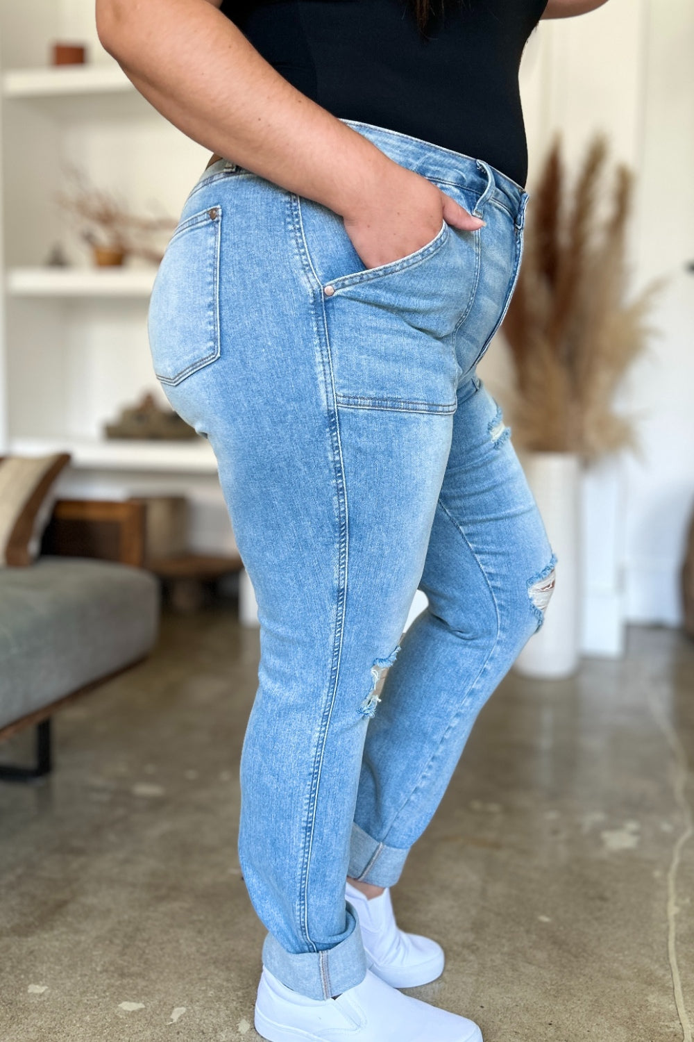 Judy Blue Full Size Distressed Straight Jeans with Patch Pockets (Copy)